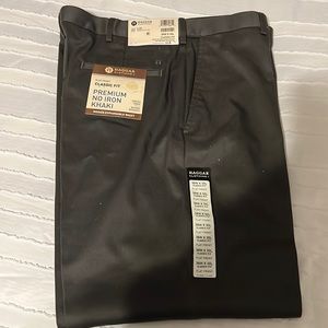 NWT size 36 x 30 Haggar khakis